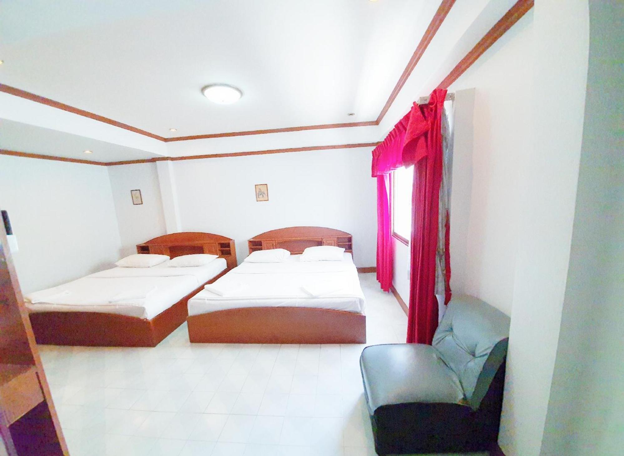 Break Point Hotel Patong Exterior foto